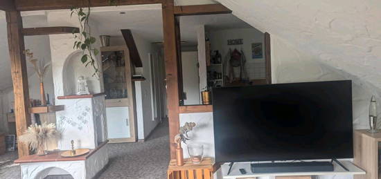 Zentrale und helle 2 Zimmer DG-Wohnung, Stadtmitte