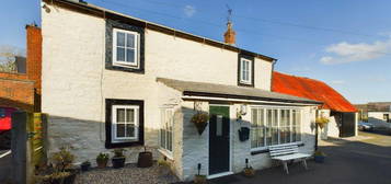 2 bedroom detached house for sale