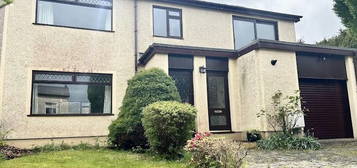 5 bedroom semi-detached house