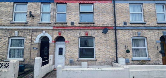 4 bedroom terraced house