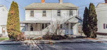 19 Maple St #19, Ellsworth, PA 15331