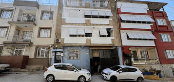 BORNOVA ÇAMDİBİ MERİÇ MAHALLESİNDE SATILIK DAİRE