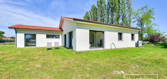 Maison récente T4 de 167m² avec grand terrain et garage