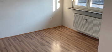 2 Zimmer, Küche, Bad Wohnung nahe Forstfeld