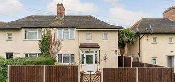 5 bedroom semi-detached house for sale