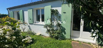 SAINT-PIERRE D'OLERON, MAISON + GARAGE - 90m²