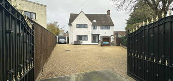 6 bedroom detached house for sale