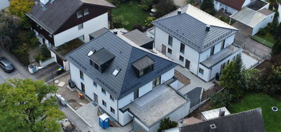 Zentrale 3-ZKB-Gartenwohnung mit Terrasse