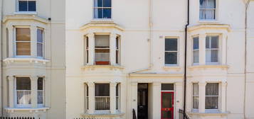 2 bed maisonette to rent