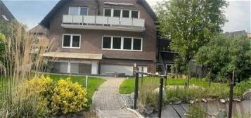 Zweifamilien- Mehrgenerationen- Haus mit Einliegerwohnung im erstklassigen Wohngebiet von Bergheim Kenten