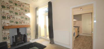 2 bedroom terraced house to rent