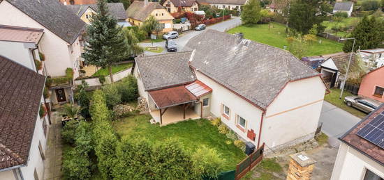 Dům, 76 m² + 147 m² pozemek, Dvorec, Nepomuk