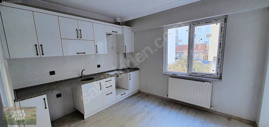 HİÇ KULLANILMAMIŞ KİRALIK GÖNEN MERKEZDE 2+1 DAİRE