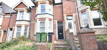 5 bedroom terraced house