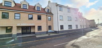 2 bedroom ground floor flat for sale