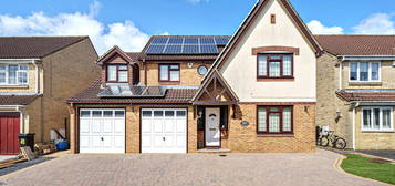 5 bed detached house for sale