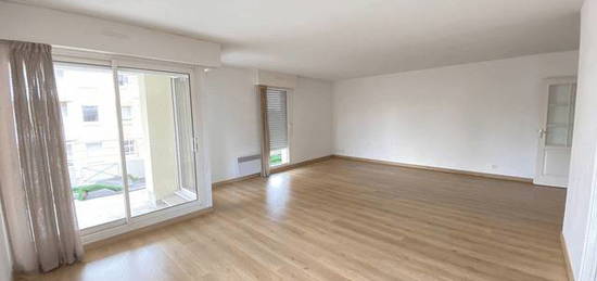 Location appartement 4 pièces 98 m²