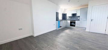 2 bed flat to rent