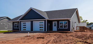 22 Anne Ave, Charlottetown, PE C1C 0X2