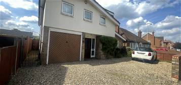 Detached house for sale in Hitchin Street, Biggleswade SG18