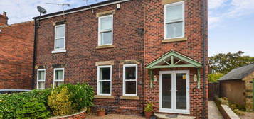 5 bedroom semi-detached house for sale