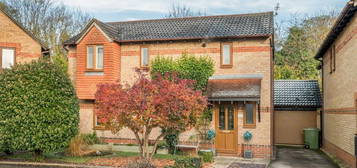 3 bed detached house for sale