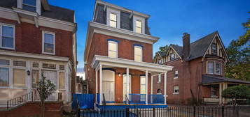 4665 Leiper St, Philadelphia, PA 19124