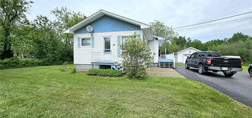 2625 Miramichi Ave, Bathurst, NB E2A 6K1