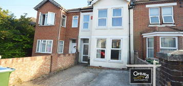 4 bedroom terraced house to rent