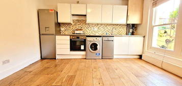 2 bed flat to rent