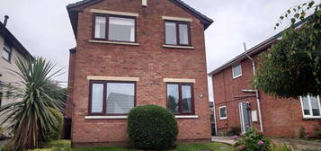 3 bed detached house to rent