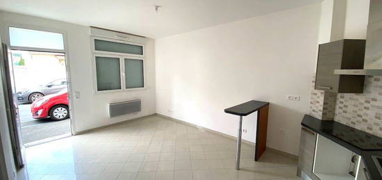 Appartement  à louer, 2 pièces, 1 chambre, 40 m²