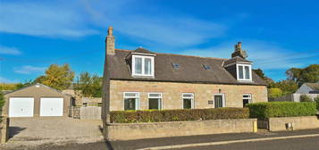 4 bed detached house for sale