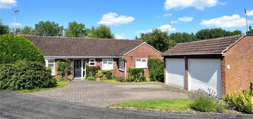 Bungalow for sale in Handcroft Close, Crondall, Farnham, Surrey GU10