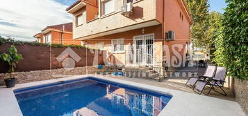 Chalet pareado en venta en Sector s