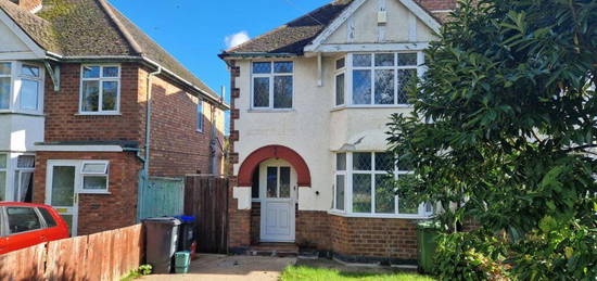 3 bedroom semi-detached house