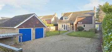 3 bedroom detached house