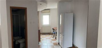 Apartament 3 camere decomandat etaj 3 zona Bucovina