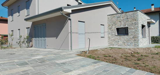 Villa a schiera 3 locali, nuova, Lugo