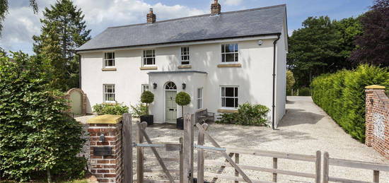 5 bed detached house for sale