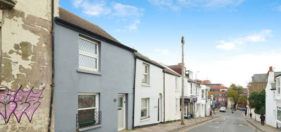 2 bed terraced house for sale