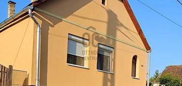 Eladó családi ház, Mezőkomáromban 19.9 M Ft, 3 szobás
