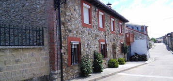 Casa en calle Trasera en Santibáñez de la Peña