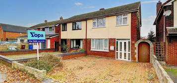 3 bedroom semi-detached house for sale