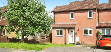 2 bedroom link detached house for sale