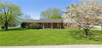 1303 Chinook Trl, Frankfort, KY 40601