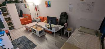 Tausch: Biete 1-Raum-Wohnung mit EBK in München Neuhausen | Suche: 2+ Zimmer