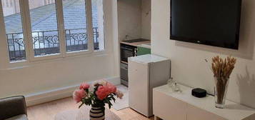 Appartement T2 rue de vaugirard 25m2