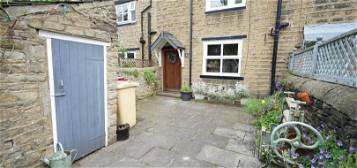 Cottage to rent in George Street, Horwich, Bolton BL6