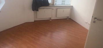 Nachmiete gesucht 2 Zimmer wohnung in Frankfurt Bahnhofsviertel